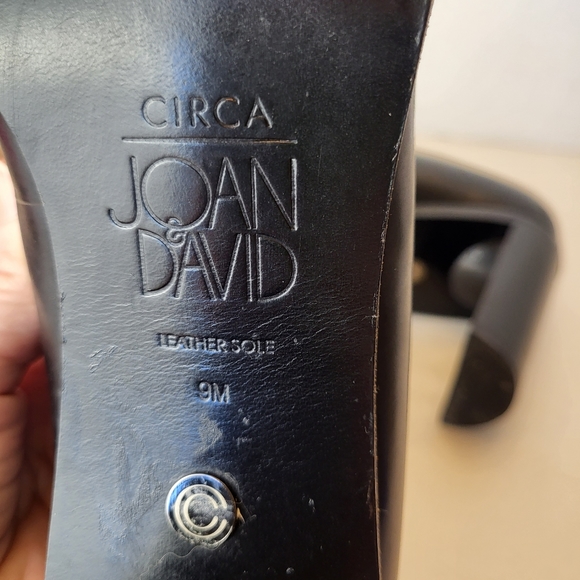 Circa Joan&David black leather white stitching heeled loafer size 9M - Picture 15 of 16